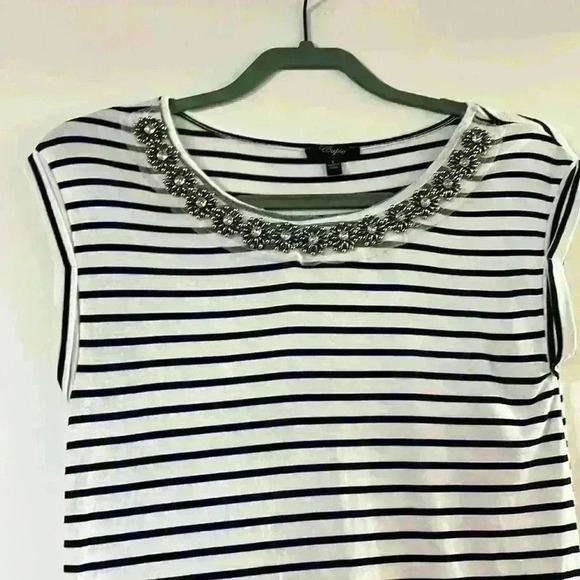 Cupio size s shirt which collar details - Picture 3 of 6